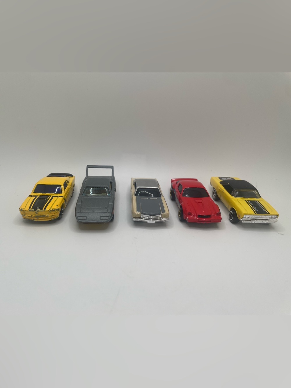 Set of (5) 1:64 diecast muscle cars